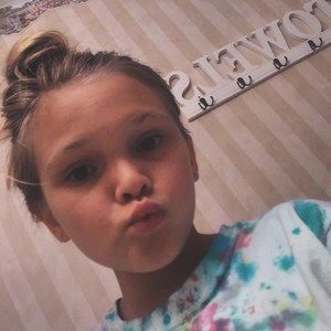 Meet your Posher, Candice